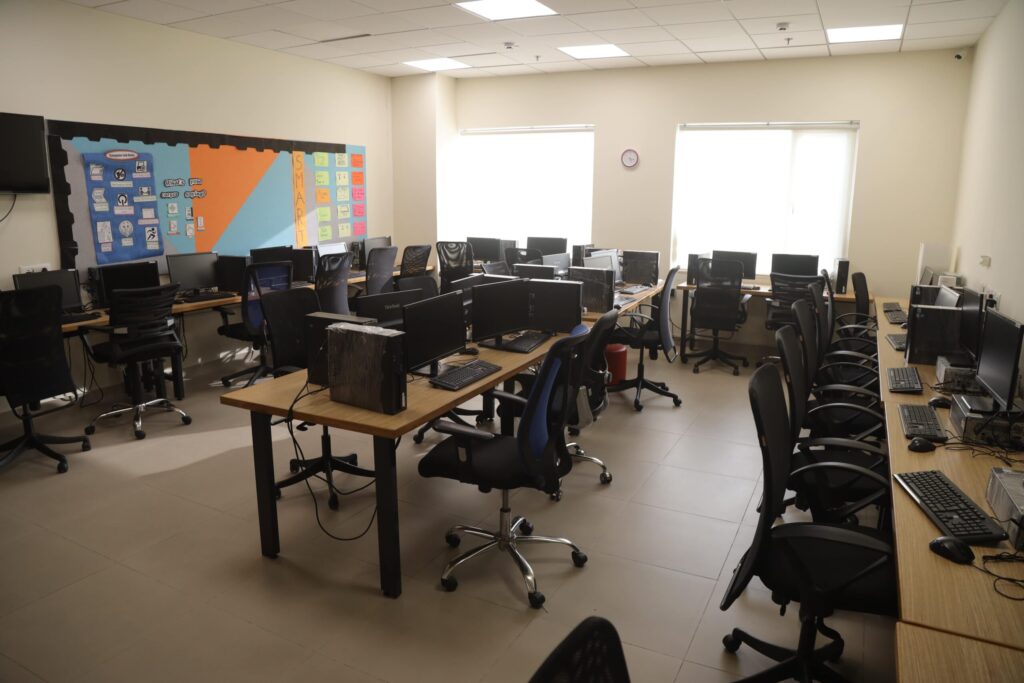 Computer-Room-min