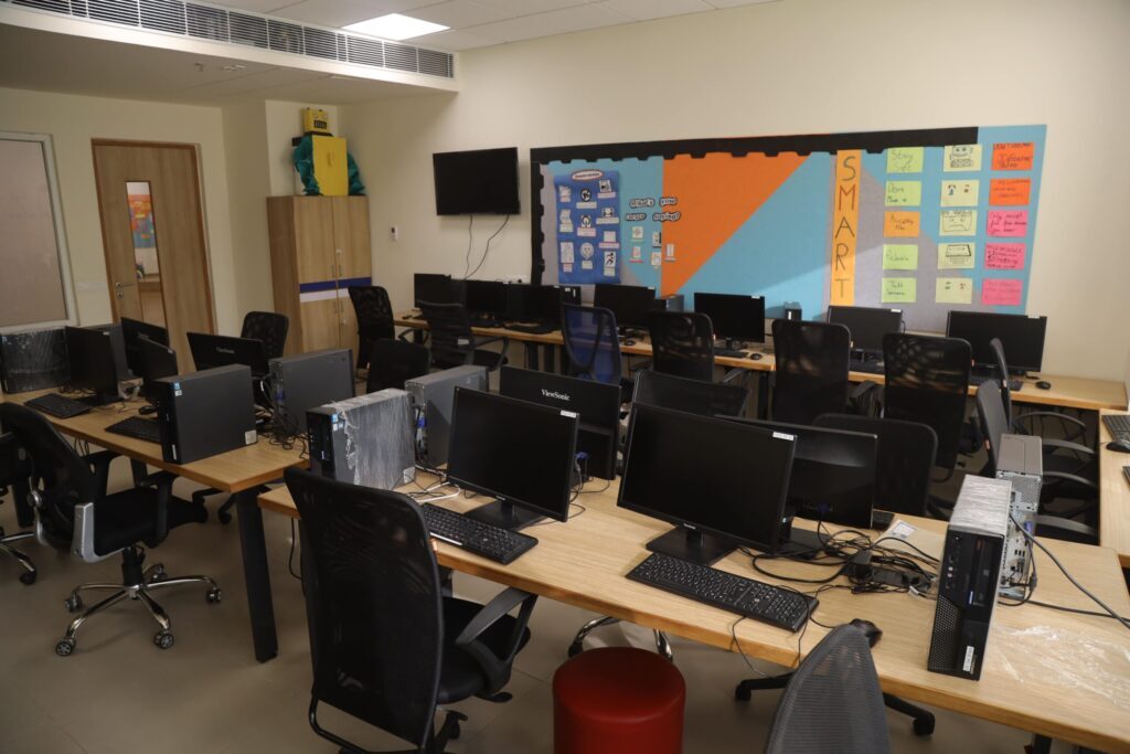 Computer-lab-min-2